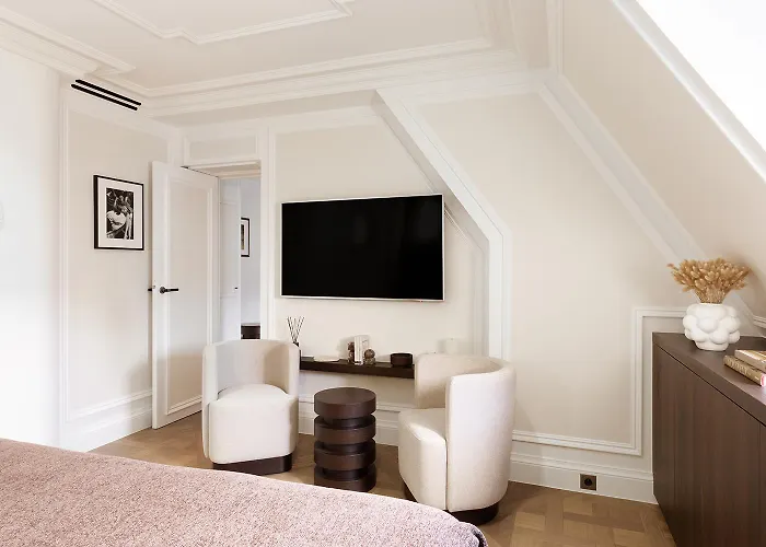 Thelander - Serviced In Champs Elysees Rue Marbeuf * Paris